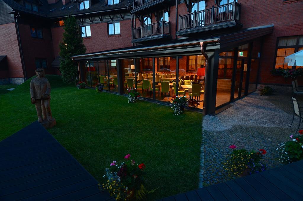 Białowieża Hotel Zubrowka Spa & Wellness מראה חיצוני תמונה