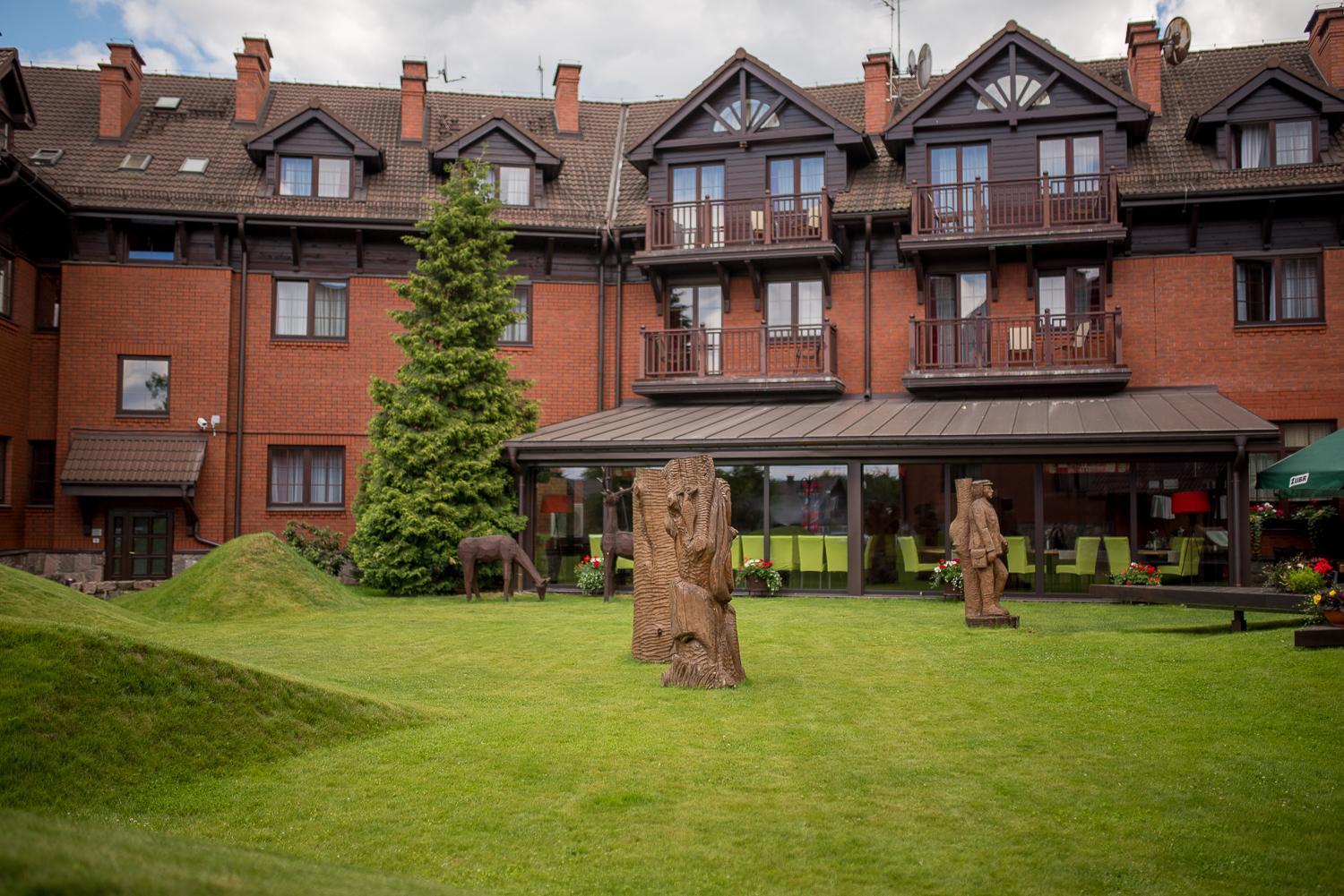 Białowieża Hotel Zubrowka Spa & Wellness מראה חיצוני תמונה