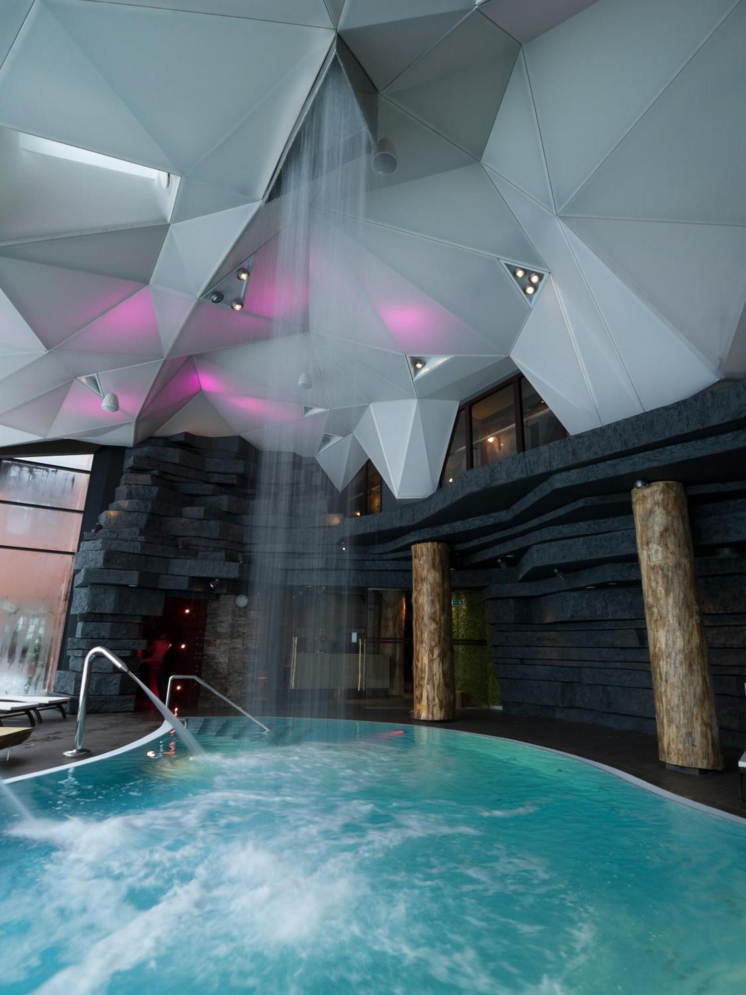 Białowieża Hotel Zubrowka Spa & Wellness מראה חיצוני תמונה