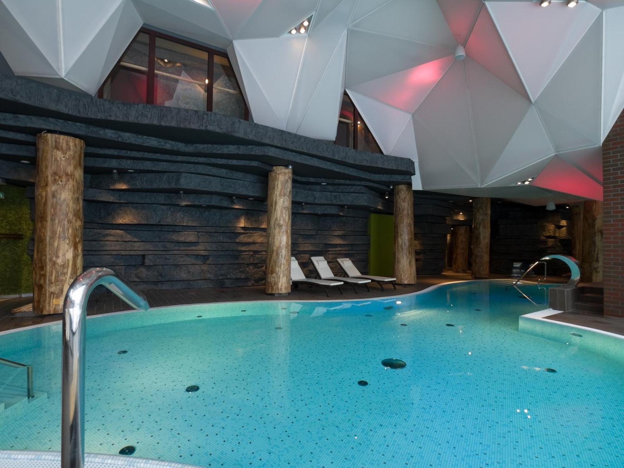 Białowieża Hotel Zubrowka Spa & Wellness מראה חיצוני תמונה
