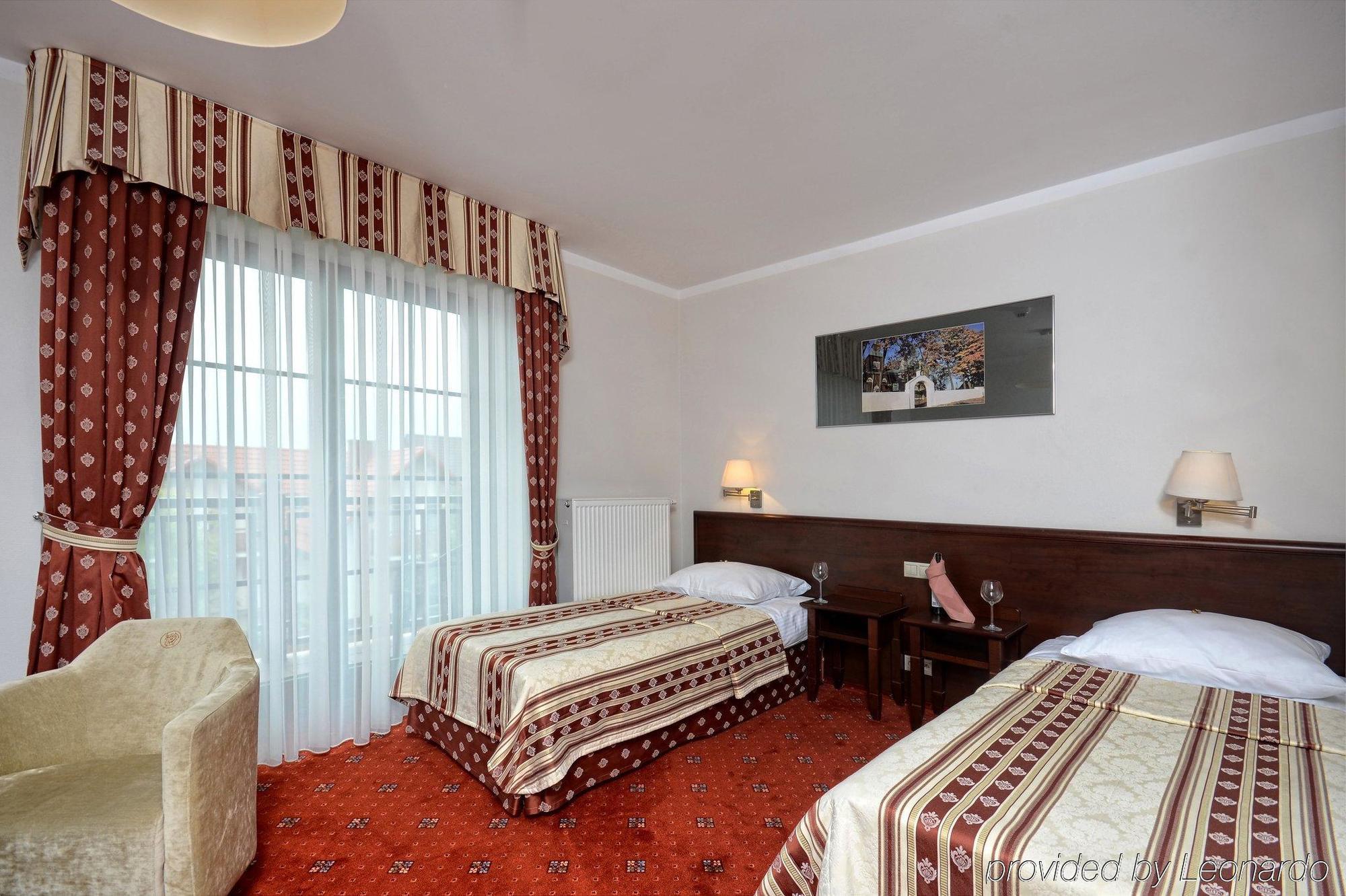 Białowieża Hotel Zubrowka Spa & Wellness מראה חיצוני תמונה