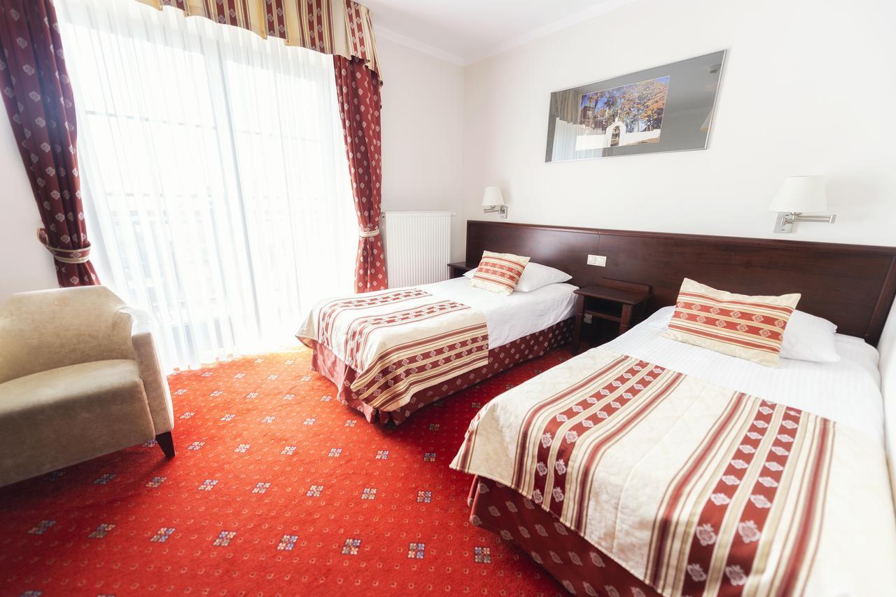 Białowieża Hotel Zubrowka Spa & Wellness מראה חיצוני תמונה
