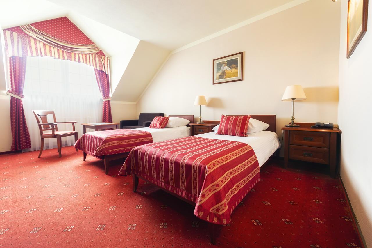 Białowieża Hotel Zubrowka Spa & Wellness מראה חיצוני תמונה